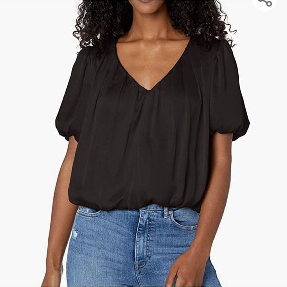 ASTR the label Women's Bubble Hem Short Sleeve Top - Picture 1 of 6